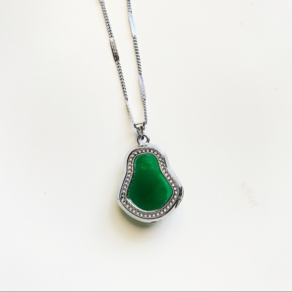 Jade Buddha Necklace Pendant - Picture 5 of 6